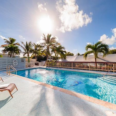 Creekside Inn Islamorada 타베르니에 외부 사진
