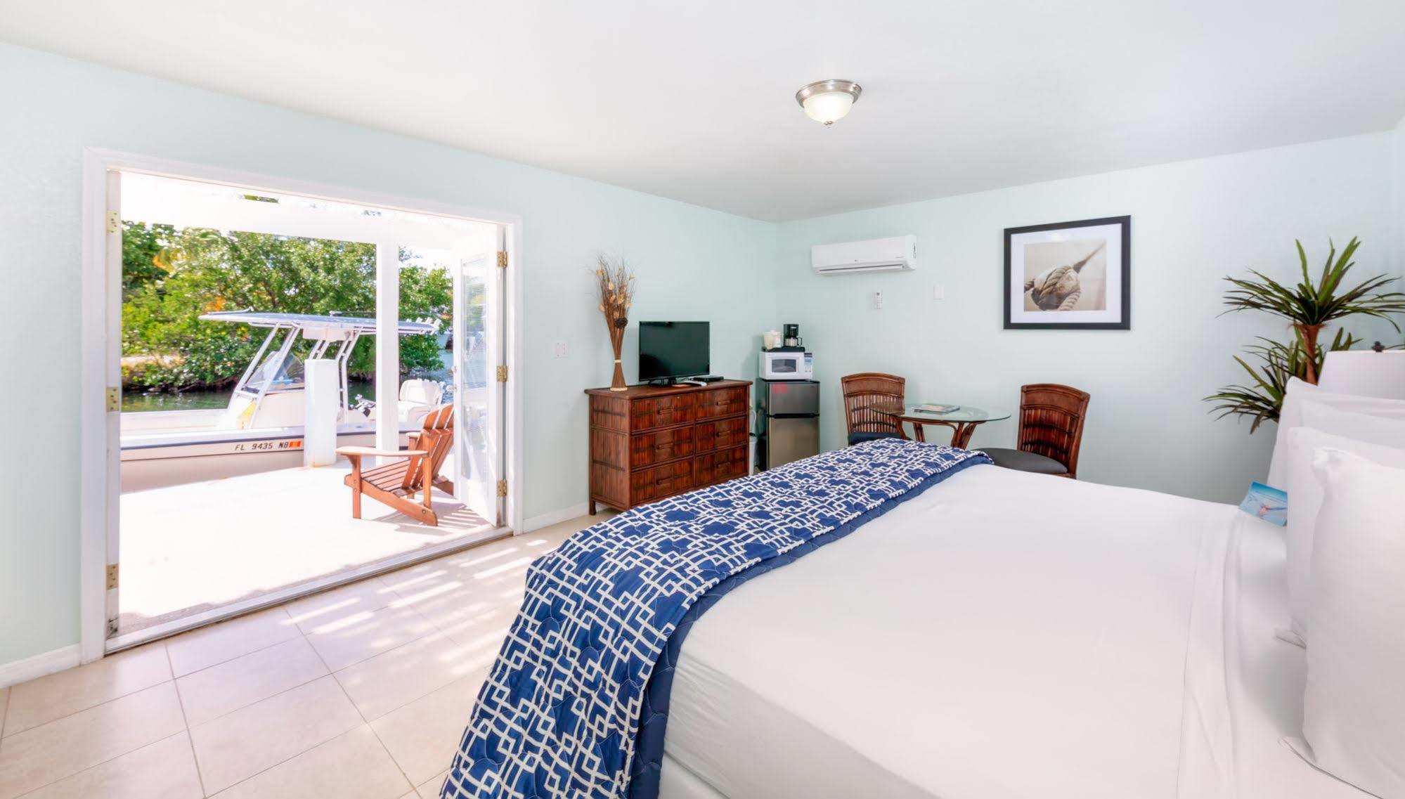 Creekside Inn Islamorada 타베르니에 외부 사진